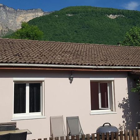 Gite Fabuleux, Jardin, Terrasse, Parking Saint-Vincent-de-Mercuze Dış mekan fotoğraf